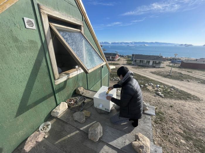 PM2.5-measurement-system-Qaanaaq-Greenland